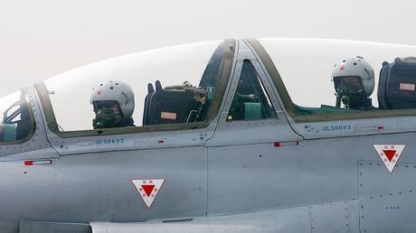 Китай предостерегает Канаду от «рискованных провокаций» — RT World News