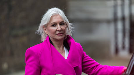 Министр культуры Великобритании рассказал о планах запрета трансгендеров — RT Sport News