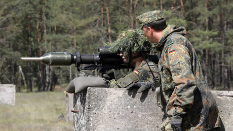 Немецкой армии нужен «образ врага» — депутат — RT World News