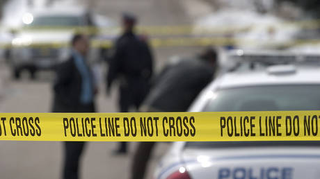 По меньшей мере 14 человек погибли и получили ранения в результате стрельбы в США — RT World News