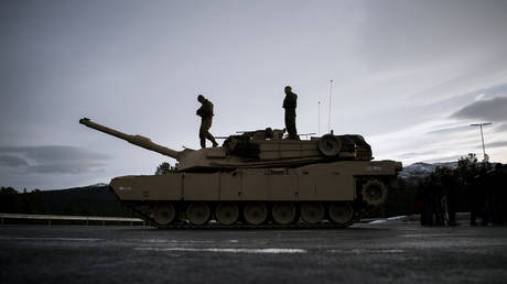 Сенаторы хотят, чтобы Пентагон был более зеленым — RT World News