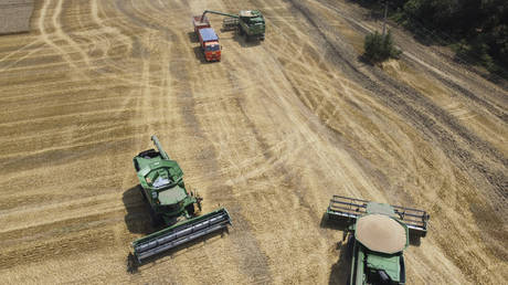 США «по-тихому» настаивают на том, чтобы фирмы покупали российские удобрения — Bloomberg — RT World News