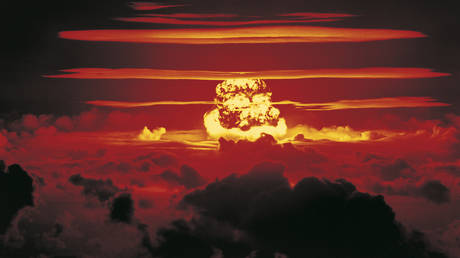 Вооружение Киева самым опасным в мире оружием было бы катастрофой — RT Россия и бывший Советский Союз