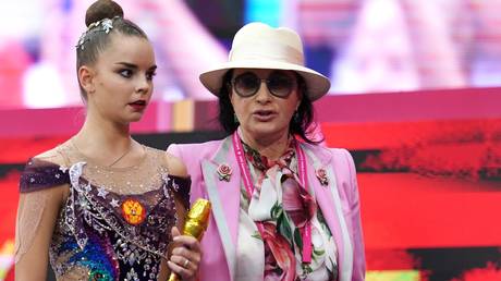 Запрещенная Россия может помочь Китаю выиграть титулы, считает икона гимнастики — RT Sport News