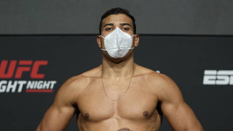 Звезду UFC арестовали за нападение на медсестру в споре о прививках