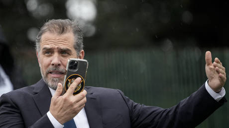 4chan заявляет о взломе Хантера Байдена — RT World News