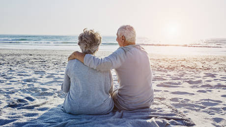 Греция предлагает зимние квартиры пострадавшим от кризиса немцам — RT World News