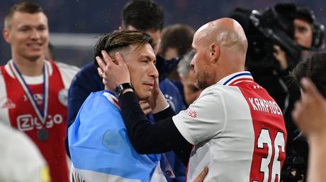 «Манчестер Юнайтед» договорился о покупке «Амстердамского мясника» — RT Sport News