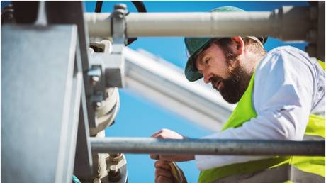 Россия возобновляет подачу газа по «Северному потоку» — RT World News