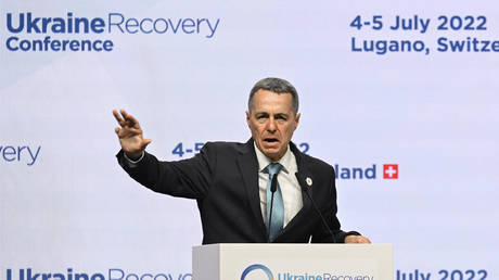 Швейцария отвергает план Киева относительно российских активов — RT World News