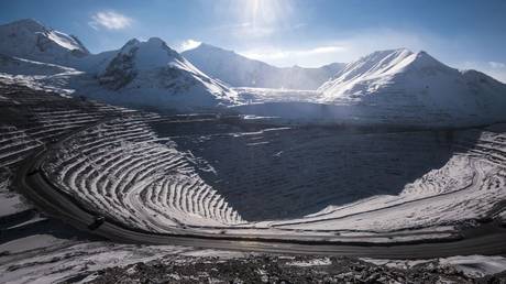 Скандально известный золотой прииск стал собственностью государства — RT Business News