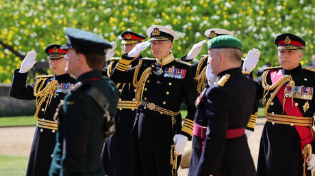 Следующий премьер-министр Великобритании должен знать, что «самой большой угрозой» является Россия — военный начальник — RT World News