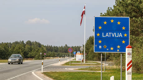 Страна ЕС требует от россиян присяги на верность — СМИ — RT Россия и бывший Советский Союз