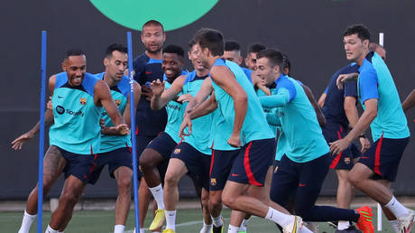 «Барселоне» наконец-то удалось зарегистрировать большинство новых игроков до начала Ла Лиги — RT Sport News