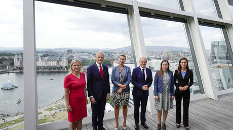 Канцлер Германии выступает против коллег-лидеров ЕС по вопросу виз — RT World News