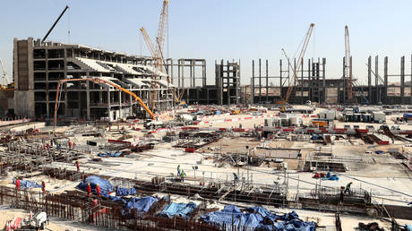 Катар, принимавший чемпионат мира по футболу, арестовал рабочих после протестов — AP — RT Sport News