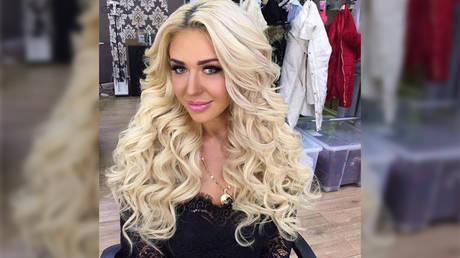 Полуголую российскую телезвезду нашли мертвой в Санкт-Петербурге — RT Games & Culture