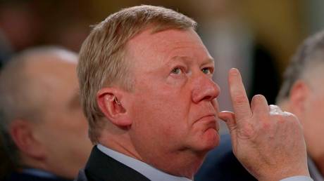 Скандальный архитектор постсоветских реформ госпитализирован с редким заболеванием — СМИ — RT Россия и бывший Советский Союз