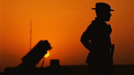 США разрешили продажу тяжелого оружия ближневосточному государству — RT World News