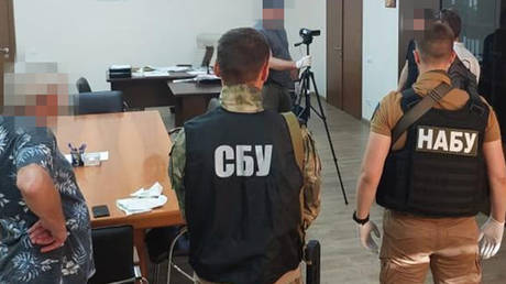 Украинских чиновников обвинили в краже поездов с гуманитарной помощью — RT Россия и бывший Советский Союз