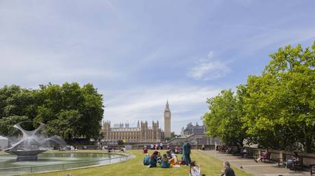 Великобритания ослабляет антироссийские санкции — RT Business News