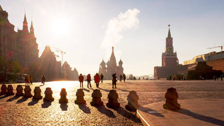 ЕС может смягчить антироссийские санкции — Politico — RT Business News