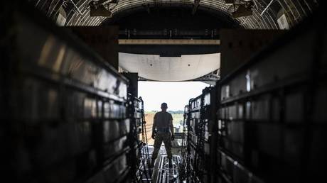 НАТО созывает специальное совещание по снабжению — RT World News