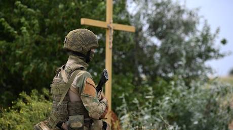 Пора отбросить наши иллюзии, Запад ведет войну, чтобы уничтожить Россию — RT Россия и бывший Советский Союз