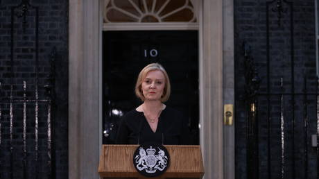 Премьер-министр Великобритании отреагировал на смерть королевы Елизаветы II — RT World News