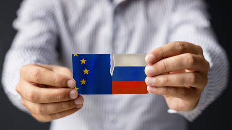 СМИ намекают на новые санкции против России — RT Business News