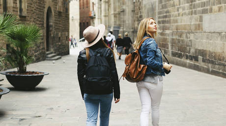 Страны ЕС обсудят свертывание российского туризма — Bloomberg — RT World News