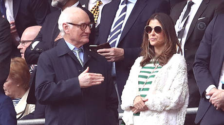 Агенту предъявлено обвинение по обвинению в шантаже экс-директора российского «Челси» — RT Sport News