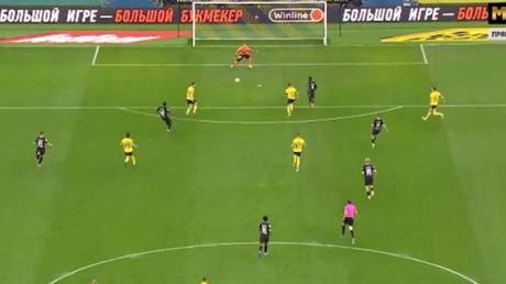 Нигерийский ас вошёл в историю российского футбола (ВИДЕО) — RT Sport News