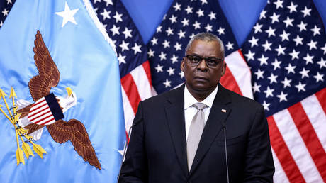 США удваивают ставку на опровержение предупреждений о «грязной бомбе» — RT World News