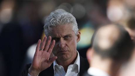 Бизнес-магнат отказывается от российского гражданства — RT Россия и страны бывшего СССР