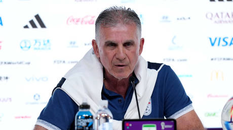 Иранский менеджер столкнулся с репортером Би-би-си в Катаре — RT Sport News