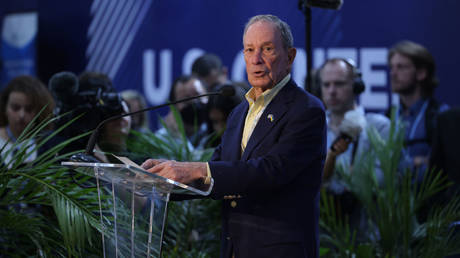 Миллиардер приносит извинения за высказывания Бориса Джонсона о Китае — СМИ — RT World News