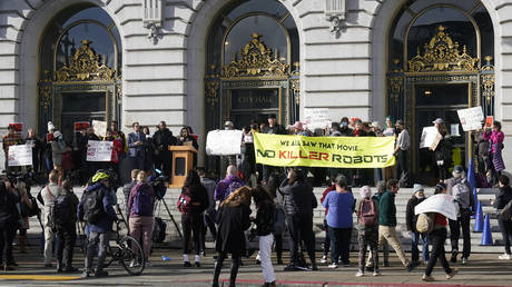 Город США меняет мнение о полицейских роботах-убийцах — RT World News