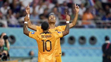 Нидерланды обыграли США и вышли в четвертьфинал — RT Sport News