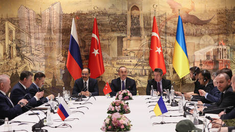 Опрос выявил приоритеты Франции в кризисе на Украине — RT World News