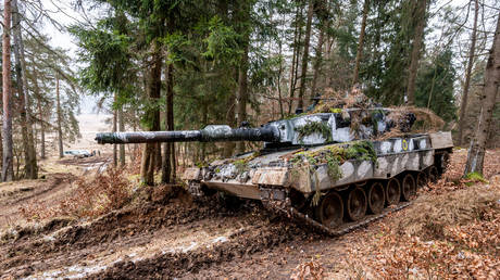 Германия предупредила Польшу о «незаконных» поставках оружия в Украину — RT World News