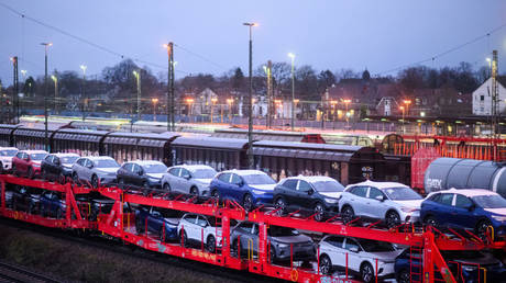 Крах продаж автомобилей в ЕС — отраслевой орган — RT Business News