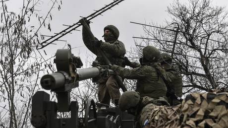 Ведущий британский аналитический центр выявил господство России в киберпространстве над Украиной. Почему западные СМИ проигнорировали его отчет?  — Мировые новости РТ