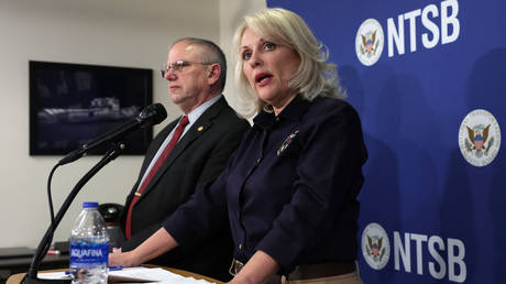 Крушение поезда в Огайо «предотвратимо на 100%» — регулятор — RT World News