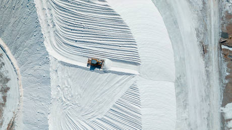 Мексика отрезает иностранцев от своего «белого золота» — RT Business News