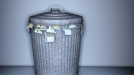 Россия избавится от евро из фонда на черный день — Минфин — RT Business News