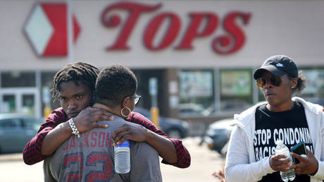 Судья вынес приговор массовому стрелку в США — RT World News