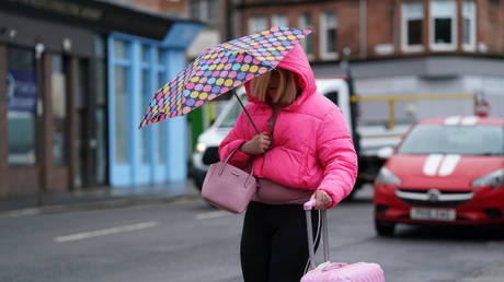 Трансгендерный двойной насильник не представляет угрозы для женщин-заключенных — тюремное руководство — RT World News