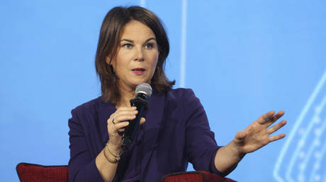 Немецкий министр иностранных дел планирует «феминистский» блиц — RT World News