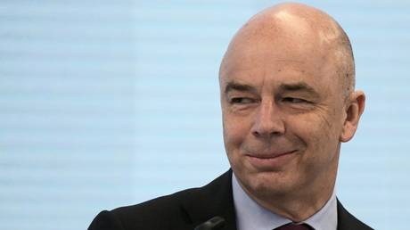 Россия «адаптировалась» к санкциям — министр финансов в интервью RT — RT Business News